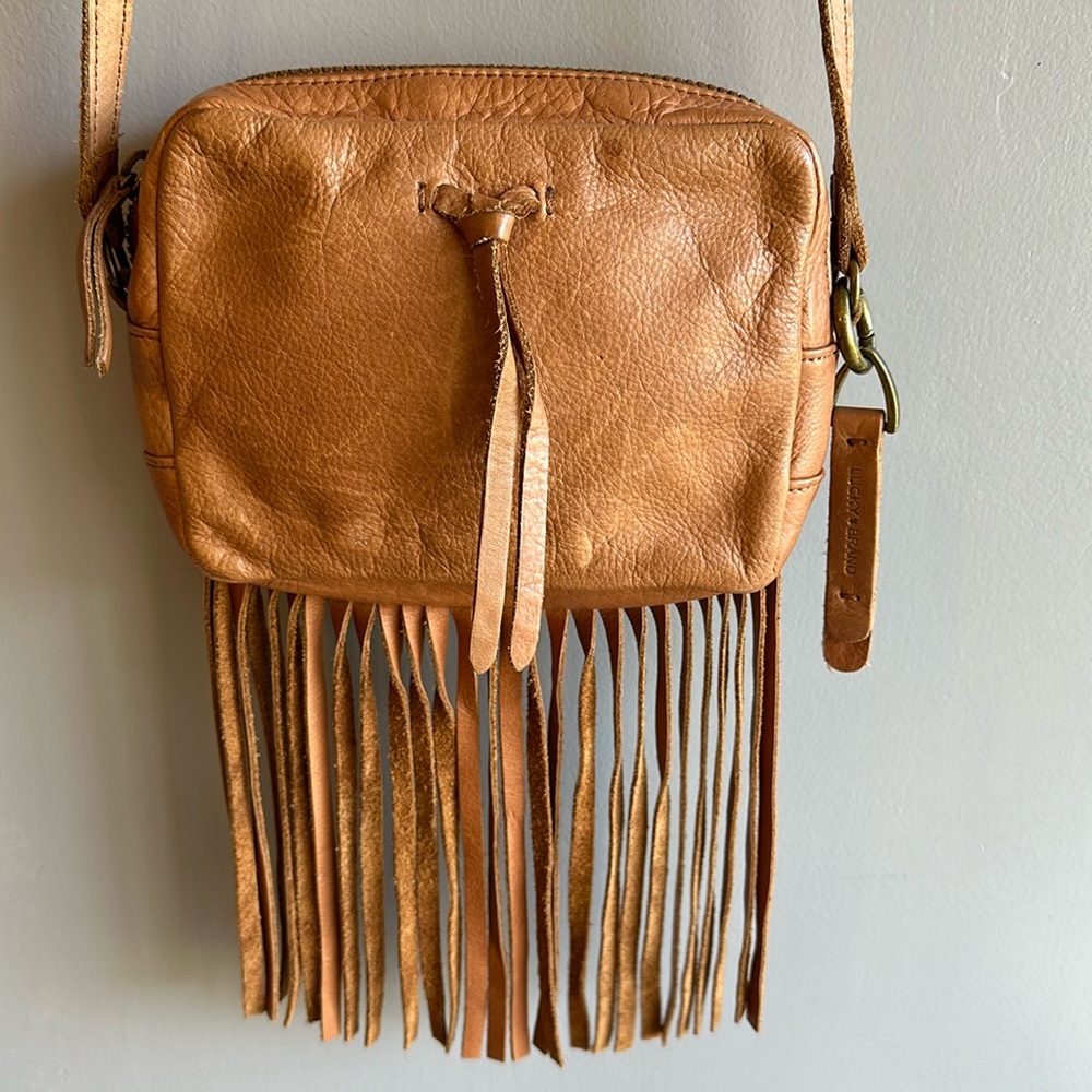 Lucky brand crossbody purse great condition
